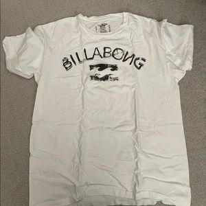 Billabong tshirt